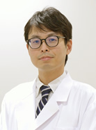 院長 出崎 雄也